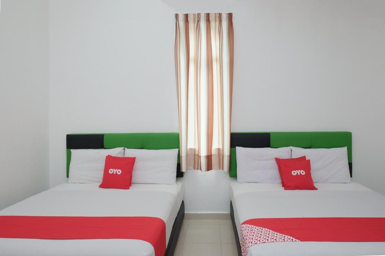 OYO 90005 Dc Villa Guest House Kuala Rompin Extérieur photo